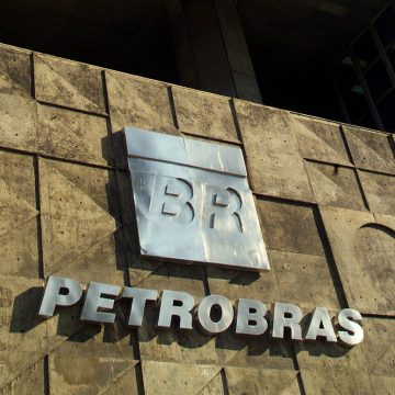 Petrolífera brasileira quer adquirir campos petrolíferos em África