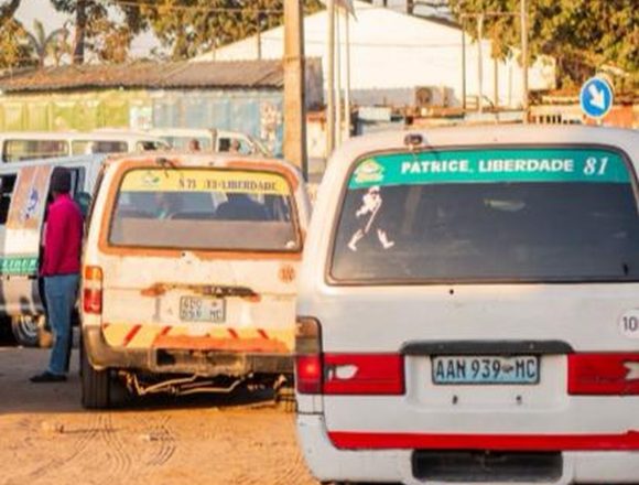 Transporte chapa de passageiros, na cidade da matola, maputo Aumento de tarifas de transporte em cima da mesa devido a falhas nas compensações