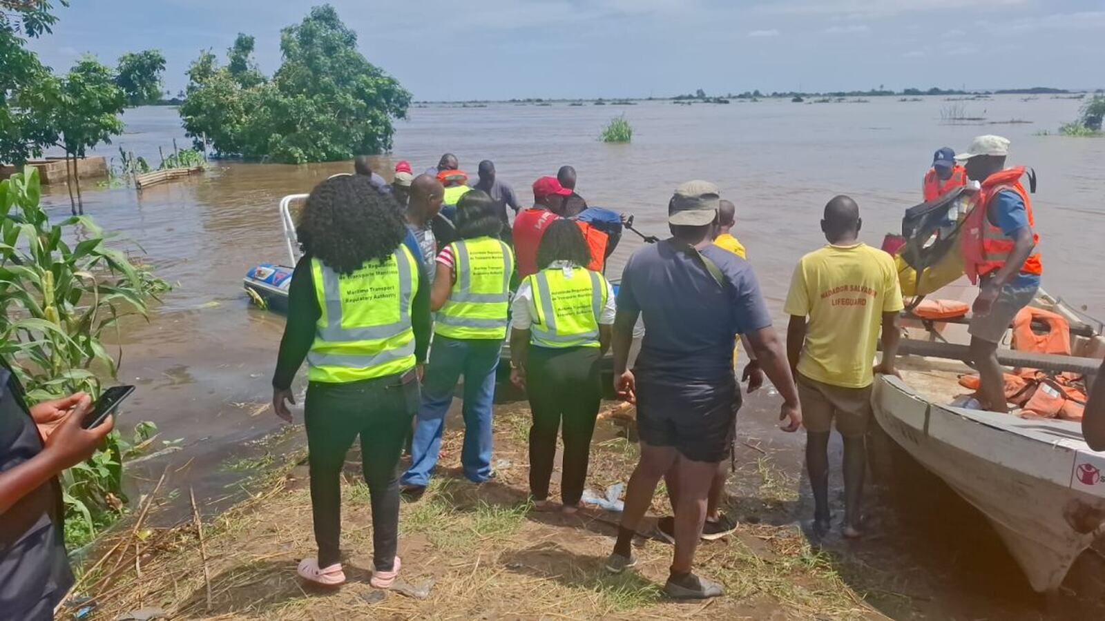 Alerta de cheias na bacia do rio Save obriga a evacuações imediatas