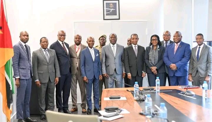 Novo corpo diplomático de Moçambique apresentado ao Ministério da Justiça