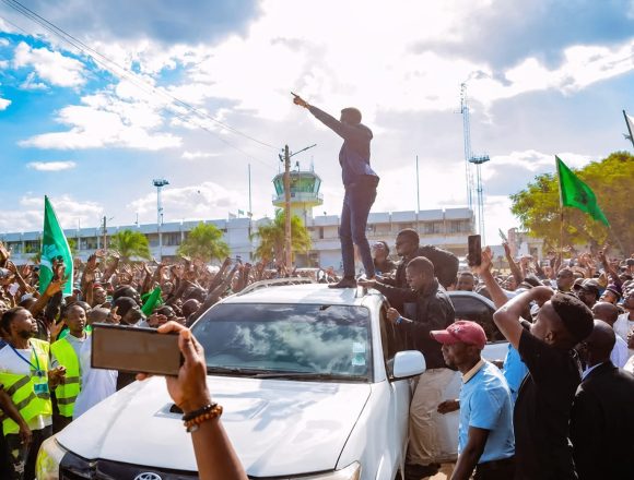 Venâncio Mondlane. Venâncio Mondlane eleito primeiro presidente da ANAMOLA com maioria esmagadora