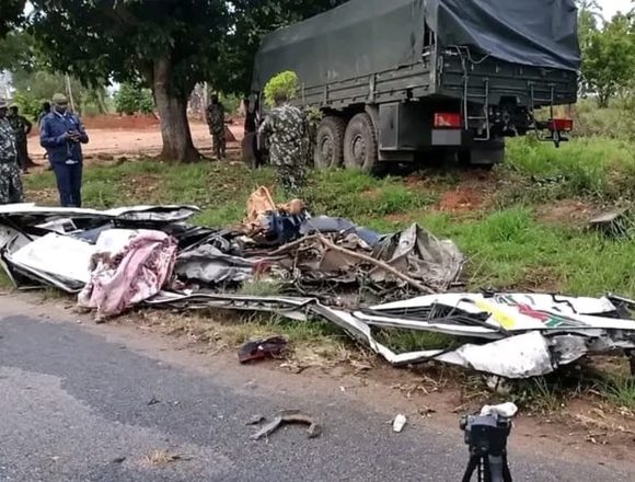 Acidente em Zavala Acidente em Zavala que matou 24 pessoas levanta dúvidas sobre alegados problemas mecânicos na viatura militar