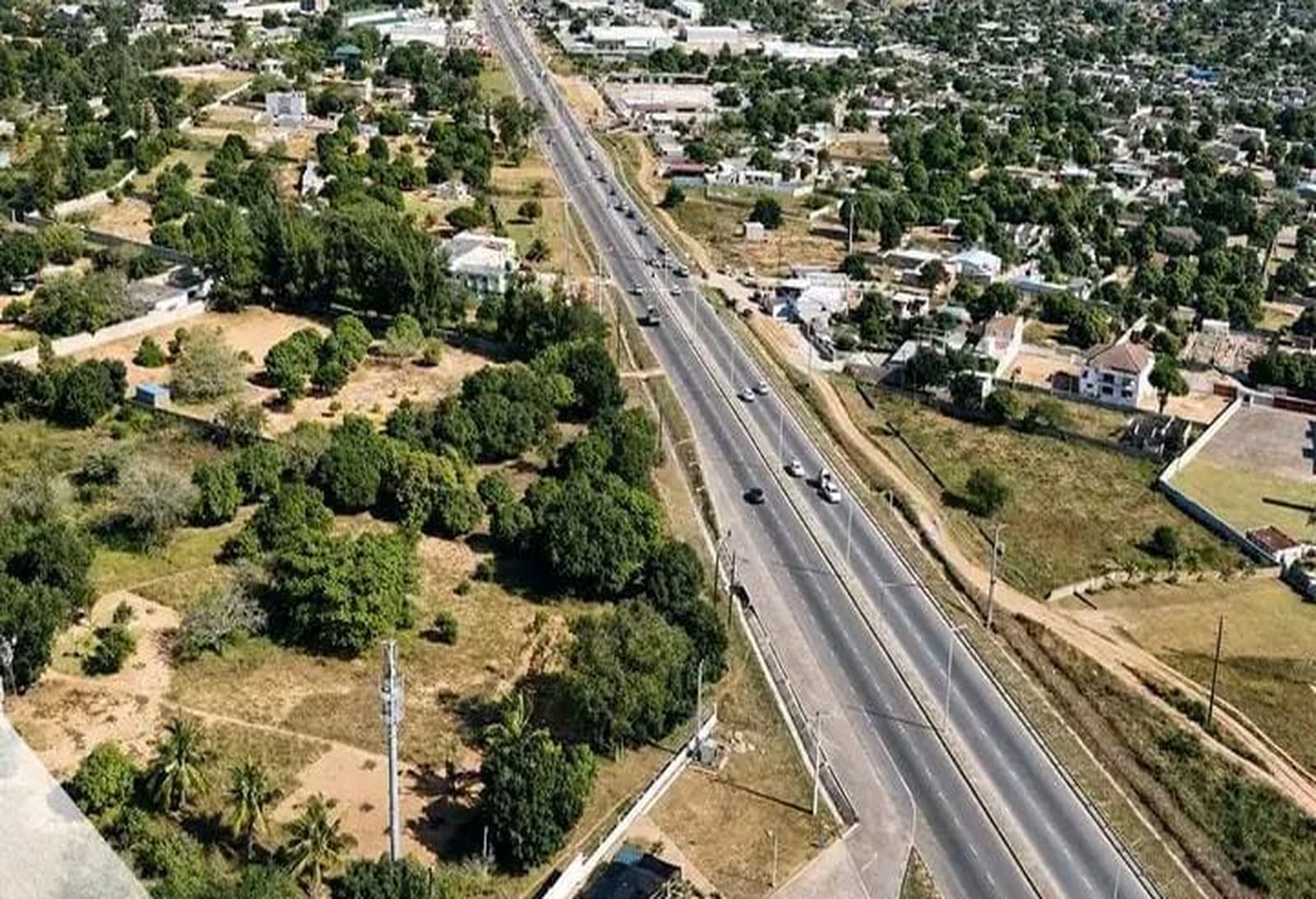 REVIMO avança com expansão de luzes na estrada que liga Zimpeto a Marracuene