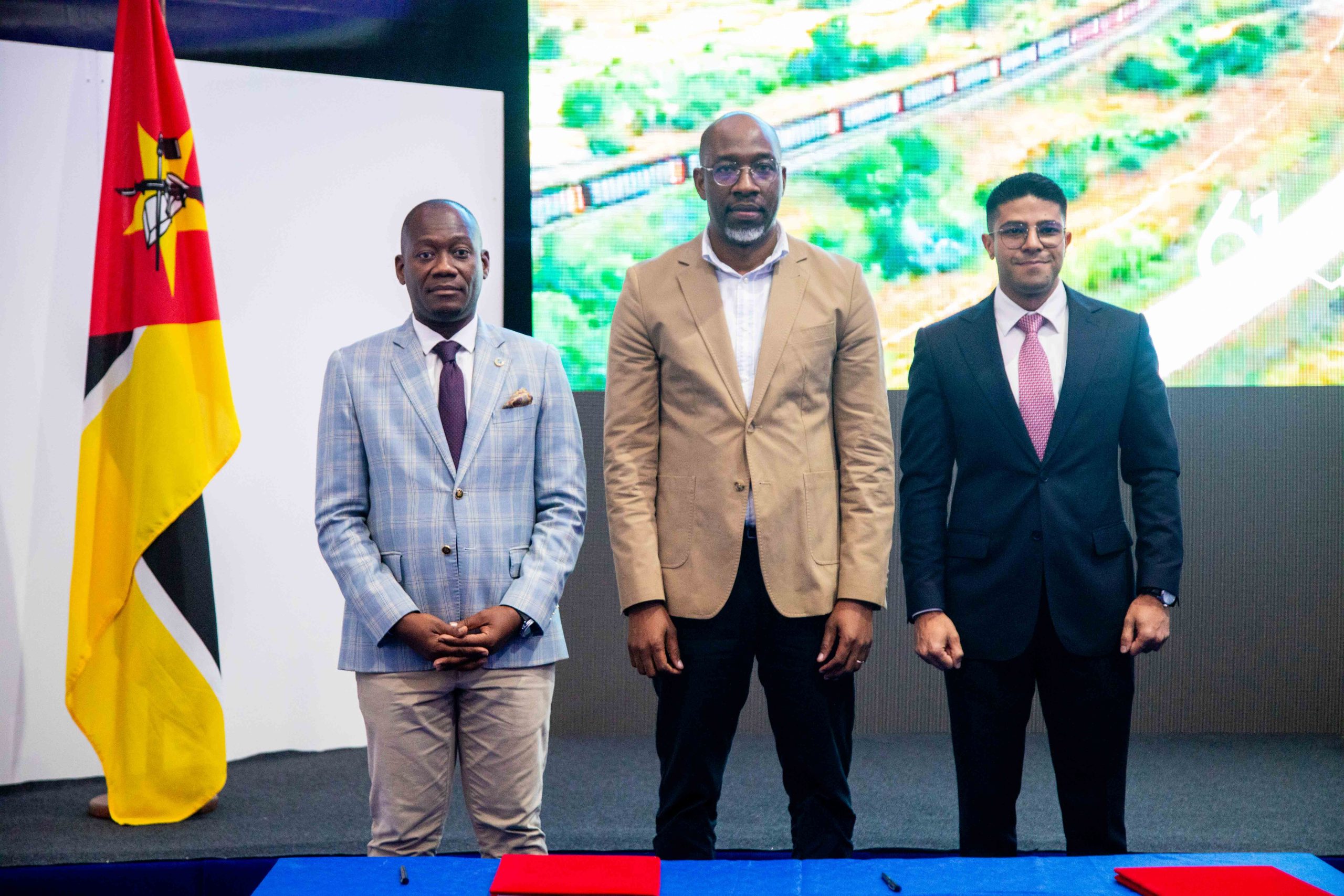Yango Moçambique e Agência Metropolitana de Transportes de Maputo assinam memorando de entendimento para digitalizar informação sobre o transporte público