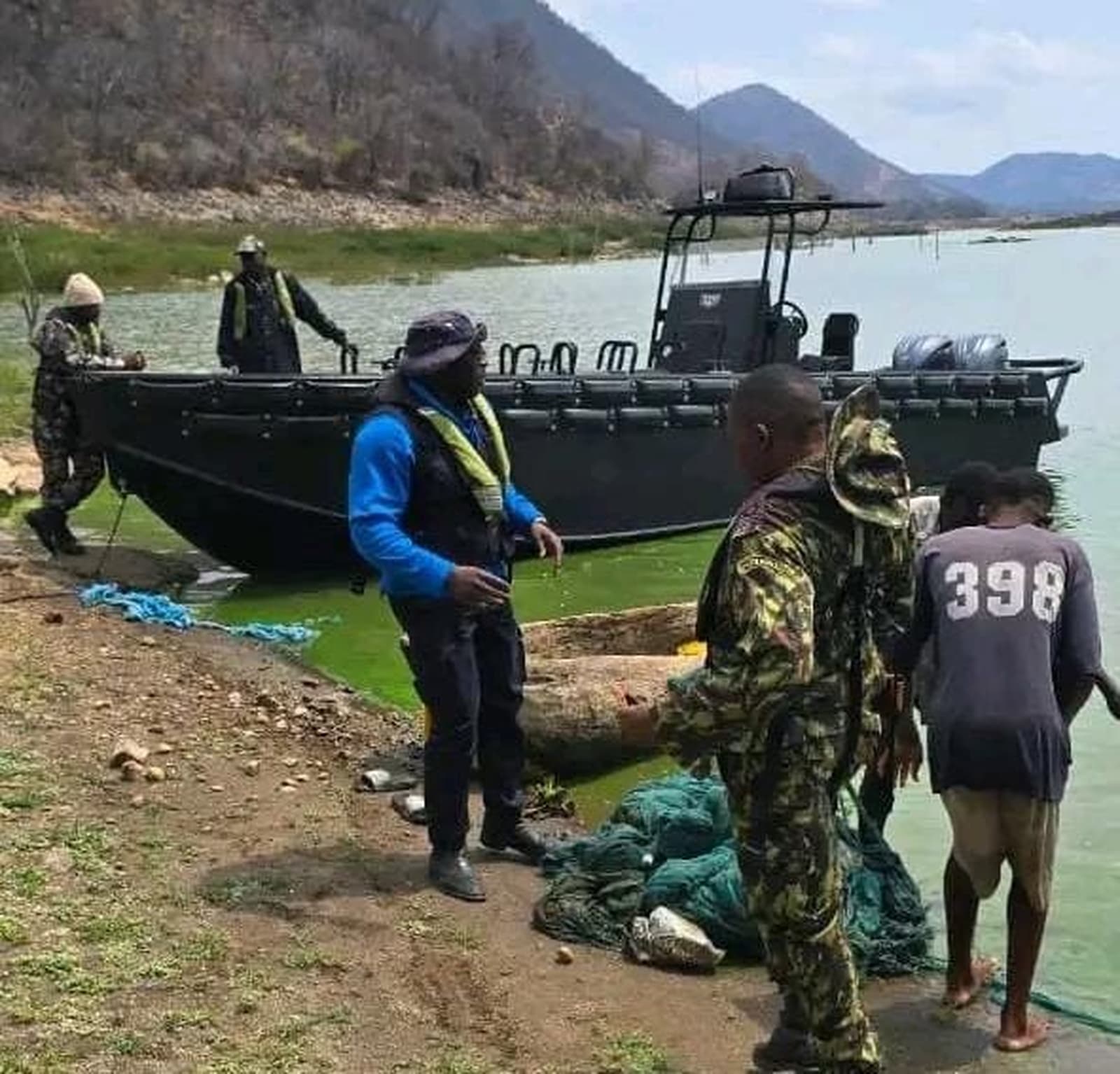 Marinha reforça combate à pesca ilegal na Albufeira de Cahora-Bassa
