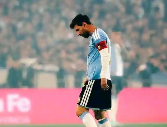 Messi (2) Messi joga último jogo pela Argentina