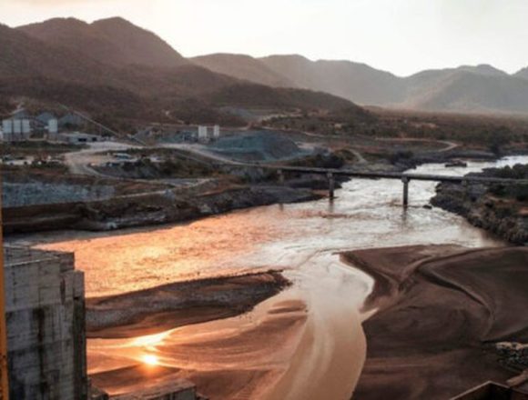 Egipto expulsa diplomata Etíope em meio à crescente tensão sobre barragem do Nilo
